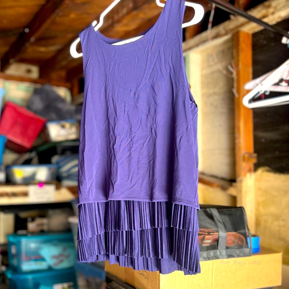 Banana Republic purple rayon and spandex tank